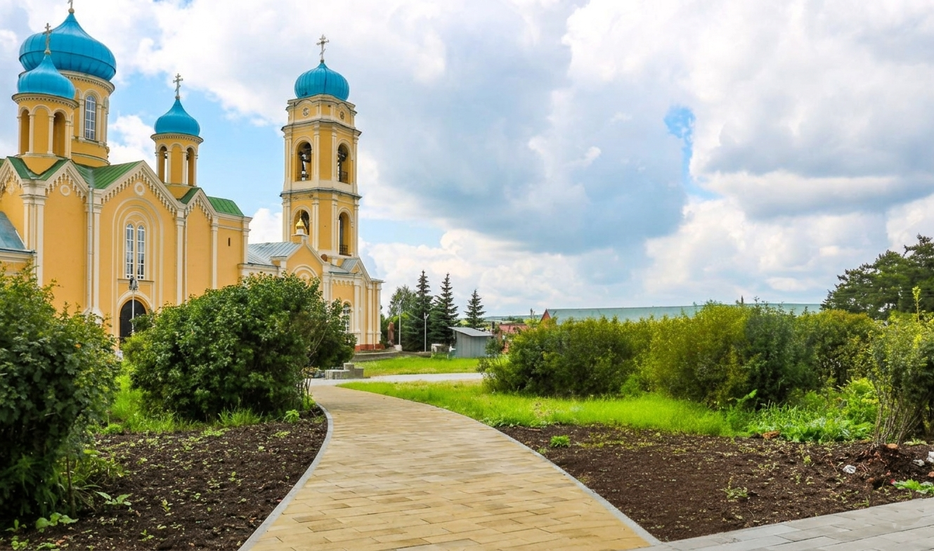 Участие в создании «Парка любви и надежды» и благоустройстве Свято-Никольского собора